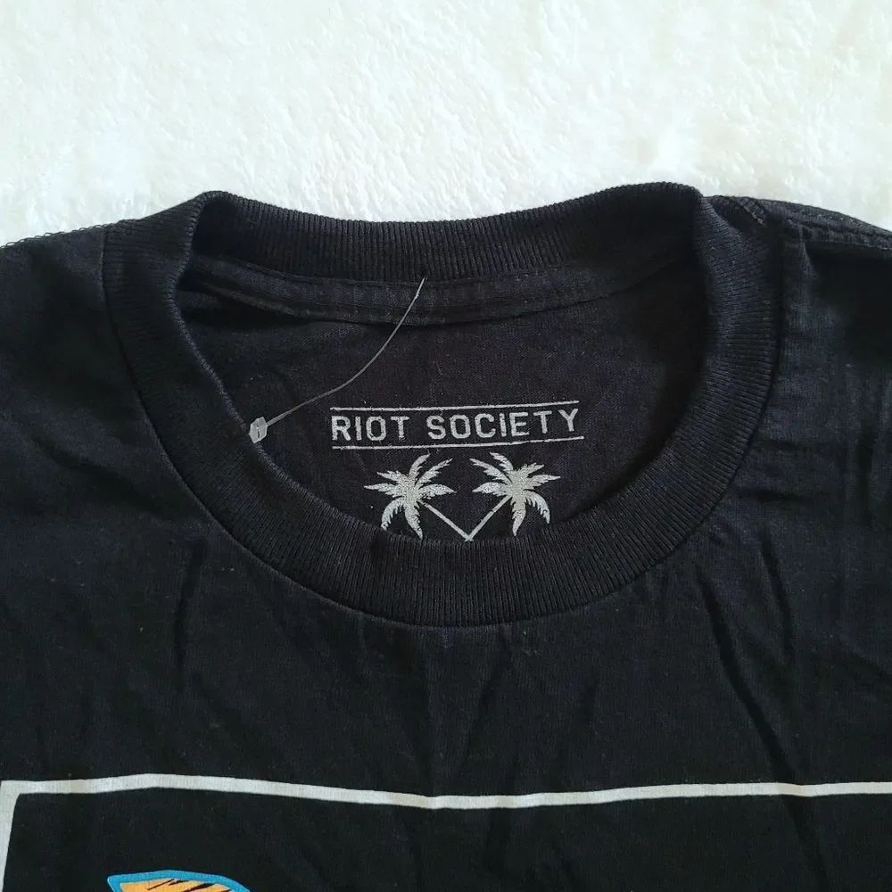 Riot Society "Back to the Future" Graphic Tee👕 - NWOT - Picture 4 of 10
